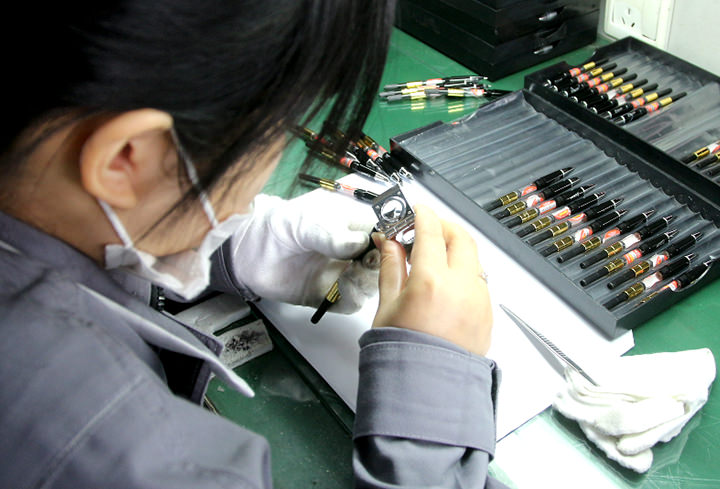 签字笔  美工笔  圆珠笔  蘸水笔 金笔  钢笔 定制笔  书法笔、签字笔   宝威BVSports（中国） 水妖